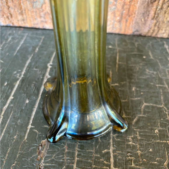 VTG Northwood Swung Glass Vase Iridescent Olive Green 13” Fall MCM - Picture 5 of 7